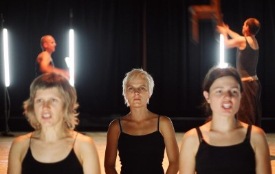 Ironiczny apel ku&nbsp;czci